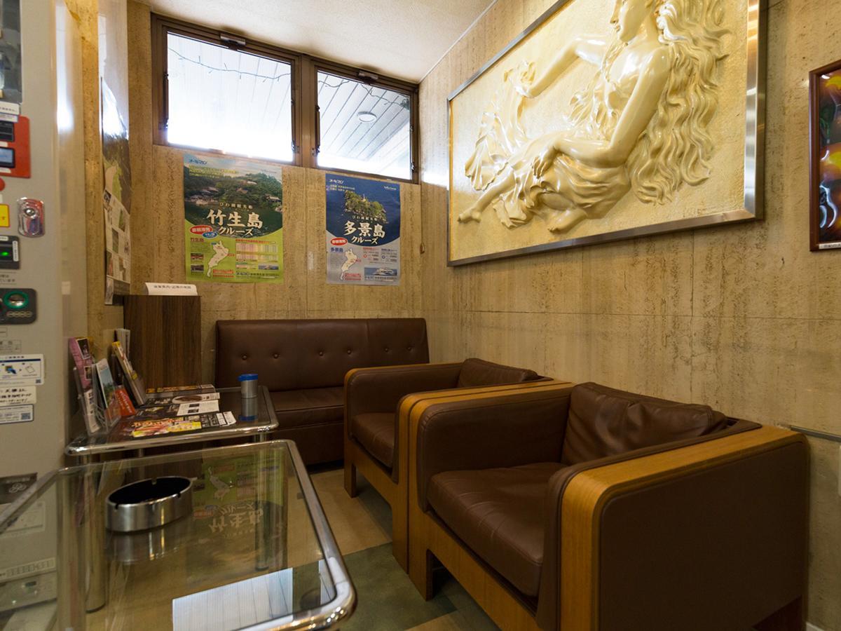 היקונה Business Hotel Serikawa מראה חיצוני תמונה