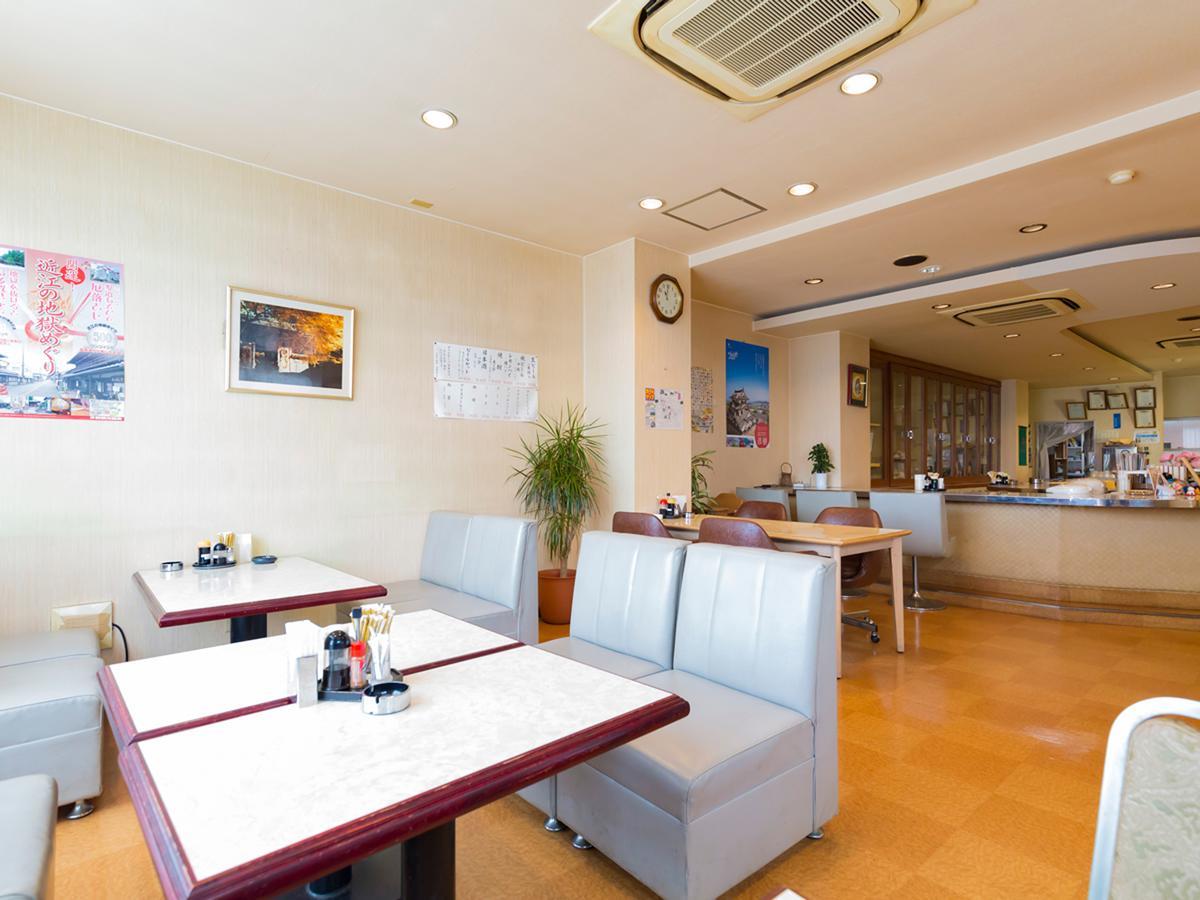 היקונה Business Hotel Serikawa מראה חיצוני תמונה