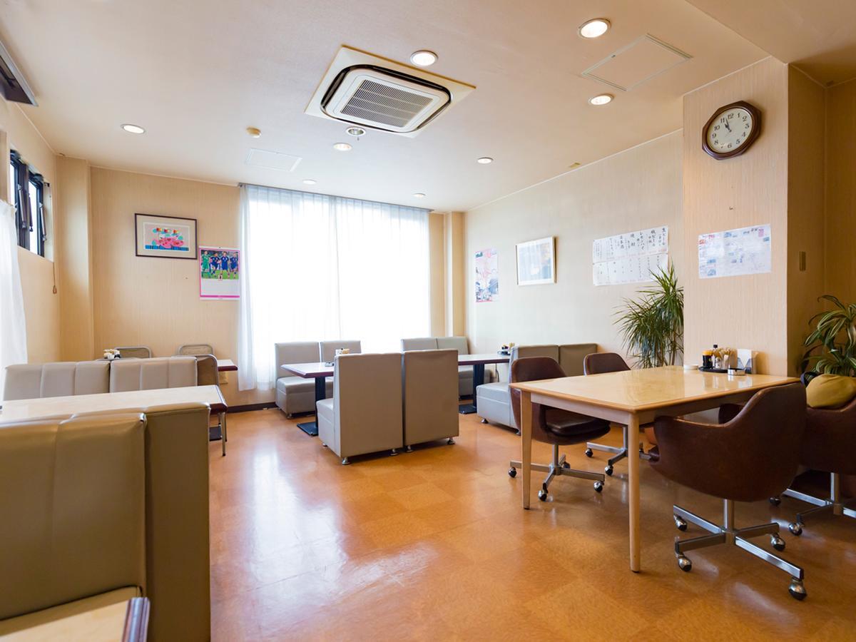 היקונה Business Hotel Serikawa מראה חיצוני תמונה